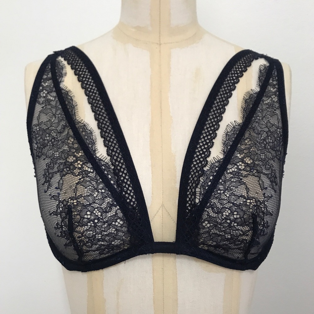 3 for $15! VS Sexy Mesh Lace Plunge Unlined Bra! - Picture 2 of 5